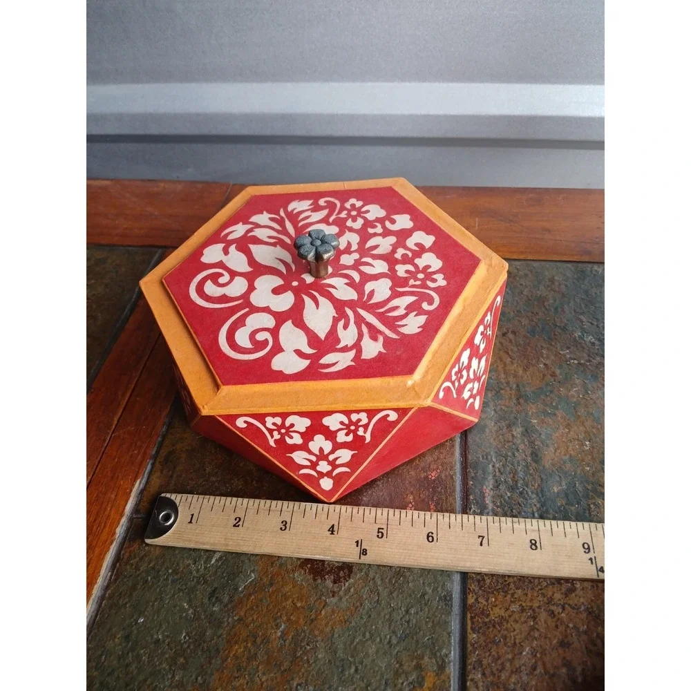 Vintage Kashmiri Papier Mache Hexagonal Trinket‎ Box Red Floral Stenciled 6